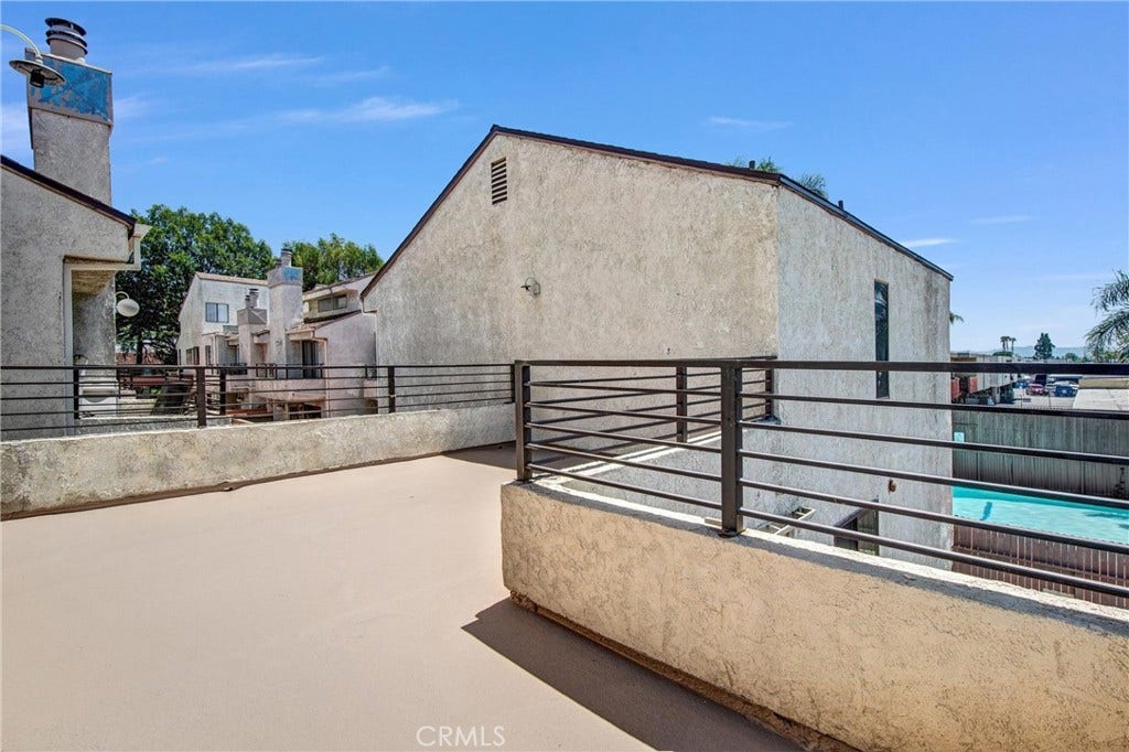 8221 Langdon Avenue, #207, Van Nuys, CA 91406 8221 Langdon Avenue, #207, Van Nuys, CA 91406