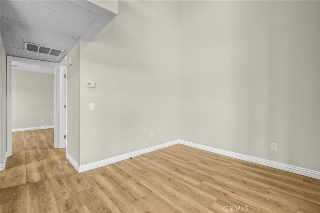 8221 Langdon Avenue, #207, Van Nuys, CA 91406 8221 Langdon Avenue, #207, Van Nuys, CA 91406