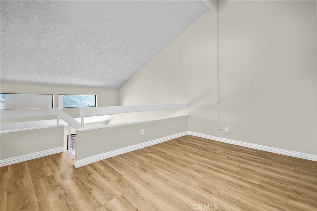 8221 Langdon Avenue, #207, Van Nuys, CA 91406 8221 Langdon Avenue, #207, Van Nuys, CA 91406