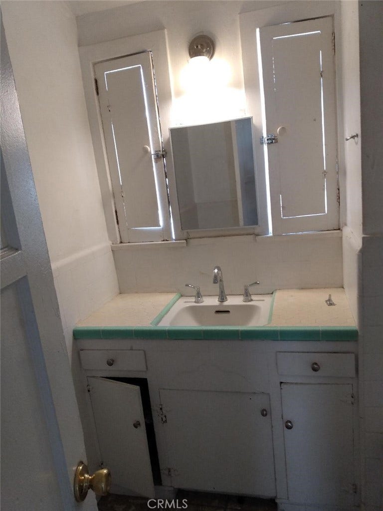 12429 Hadley Street, Whittier, CA 90601 12429 Hadley Street, Whittier, CA 90601