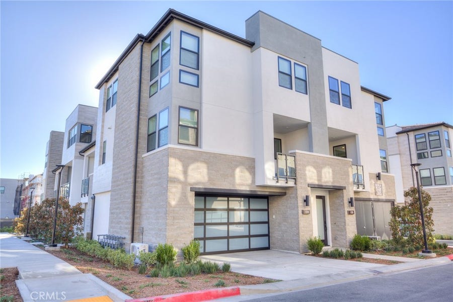 Property photo for 124 Sawtelle, Irvine, CA
