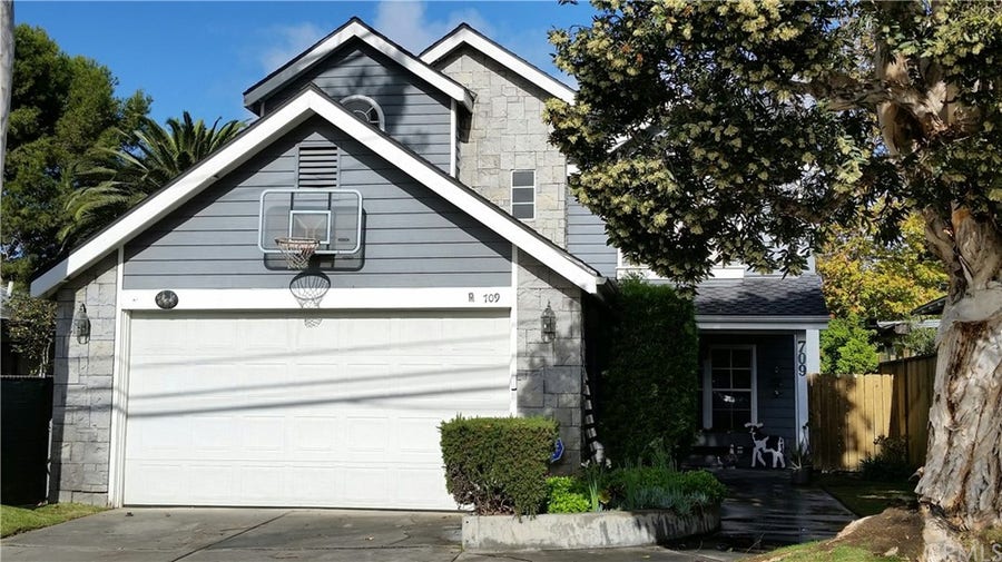 Property photo for 709 27th Street, Manhattan Beach, CA