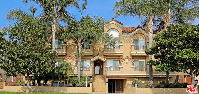 Property photo for 1740 S WESTGATE Avenue, #G, Los Angeles, CA