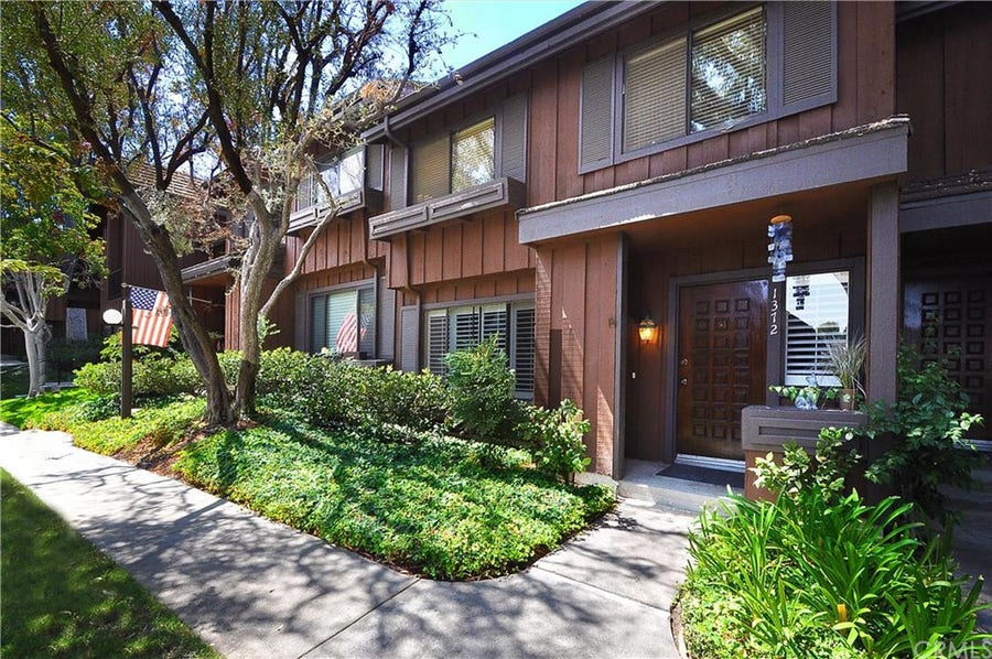 Property photo for 1372 Stonewood Court, San Pedro, CA