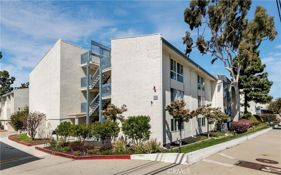 Property photo for 607 S Prospect Avenue, #104, Redondo Beach, CA