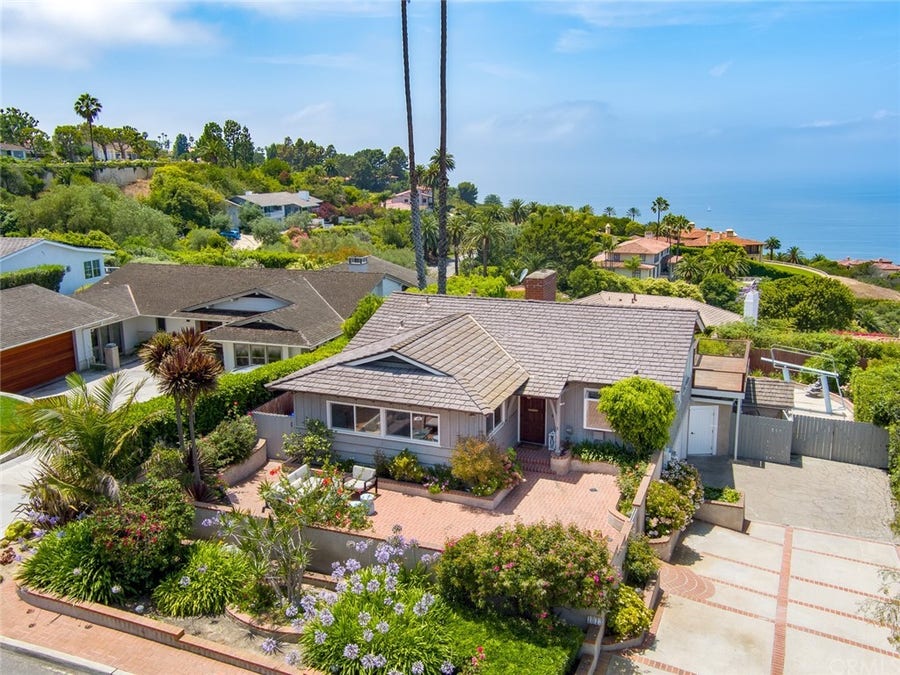 Property photo for 1013 Via Nogales, Palos Verdes Estates, CA