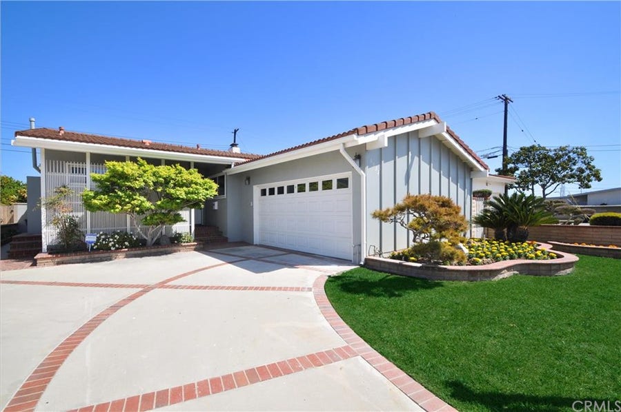 Property photo for 16932 Mariposa S, Gardena, CA