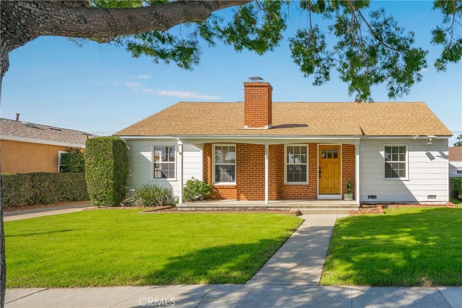 Property photo for 5553 E Monlaco Road, Long Beach, CA