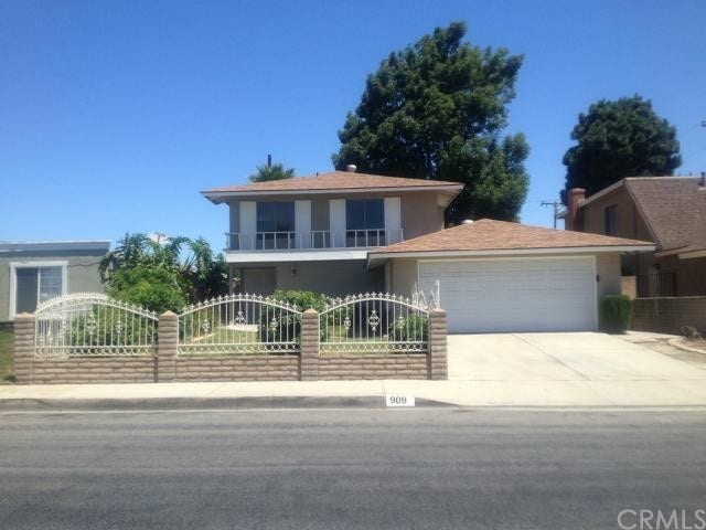 Property photo for 909 E Denwall Drive, Carson, CA