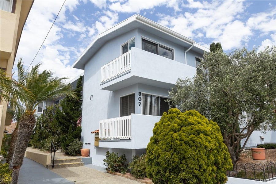 Property photo for 507 Avenue G, Redondo Beach, CA