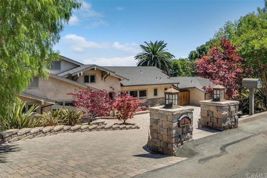 Property photo for 8 Toprail Lane, Rancho Palos Verdes, CA