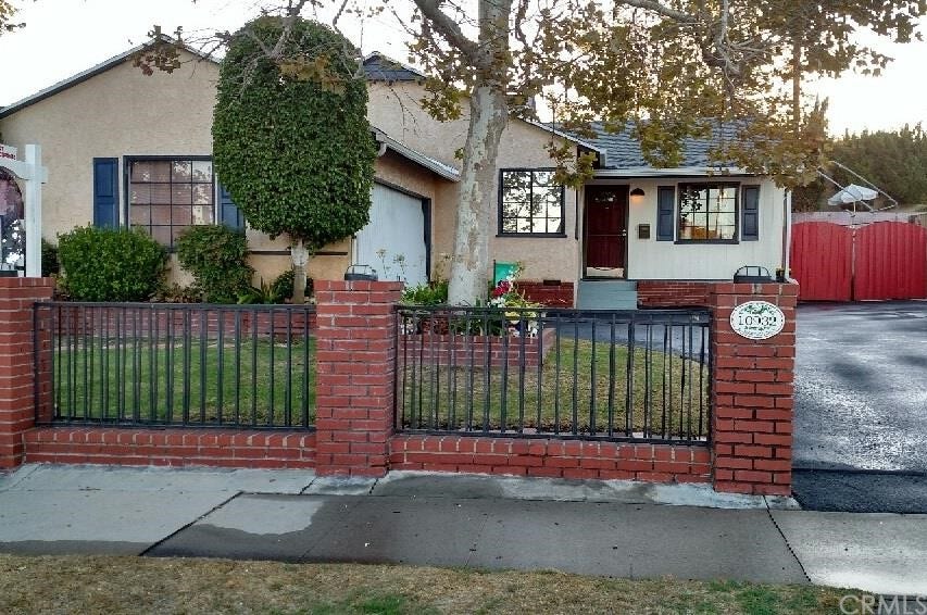 Property photo for 10932 Nassau Avenue, Sunland, CA