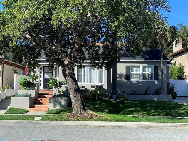 Property photo for 2105 Faymont Avenue, Manhattan Beach, CA
