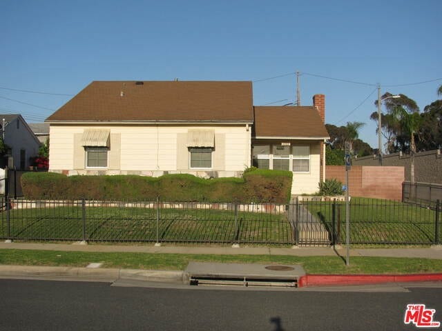 Property photo for 11728 S DALESIDE Avenue, Hawthorne, CA