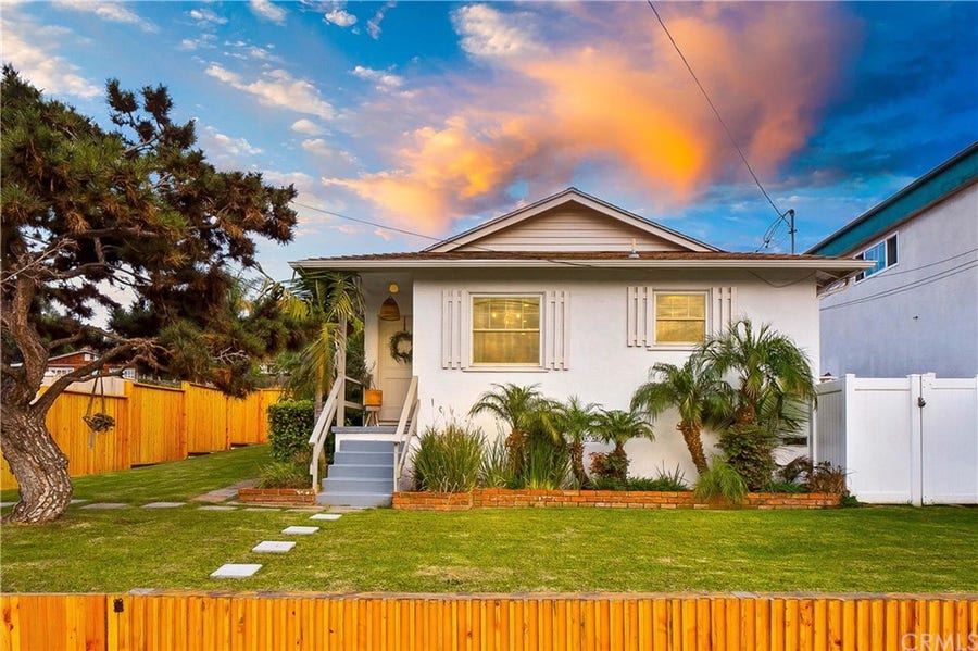 Property photo for 1900 Gates Avenue, Redondo Beach, CA