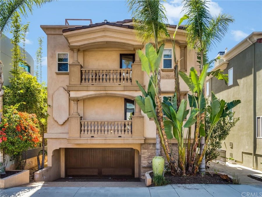 Property photo for 1105 Manhattan Avenue, Hermosa Beach, CA