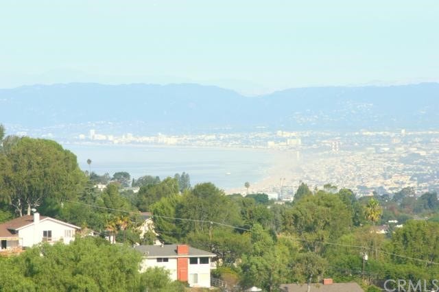 Property photo for 11 Upper Blackwater Cyn Road, Rolling Hills, CA