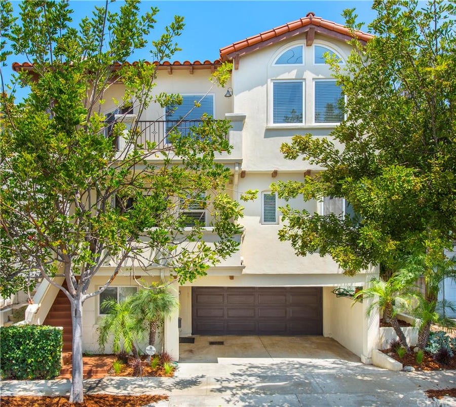 Property photo for 1075 7th Street, Hermosa Beach, CA