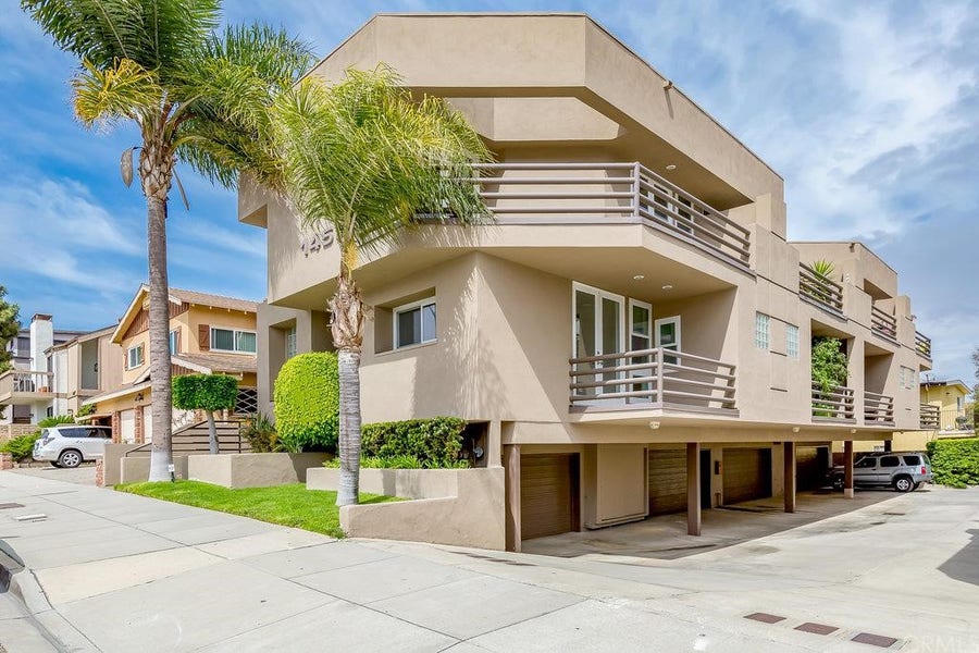 Property photo for 1457 Manhattan Beach Boulevard, #B, Manhattan Beach, CA