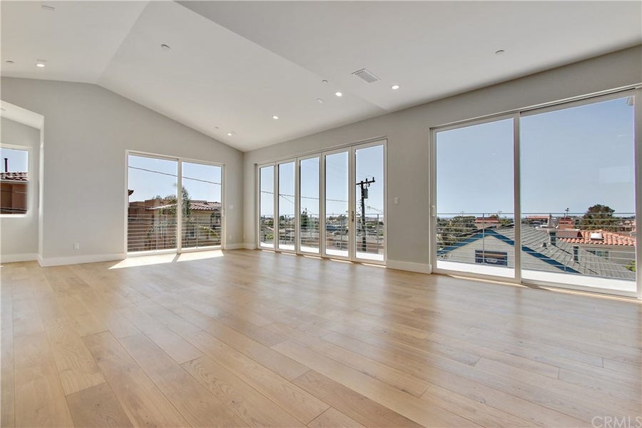 Property photo for 651 10th, Hermosa Beach, CA