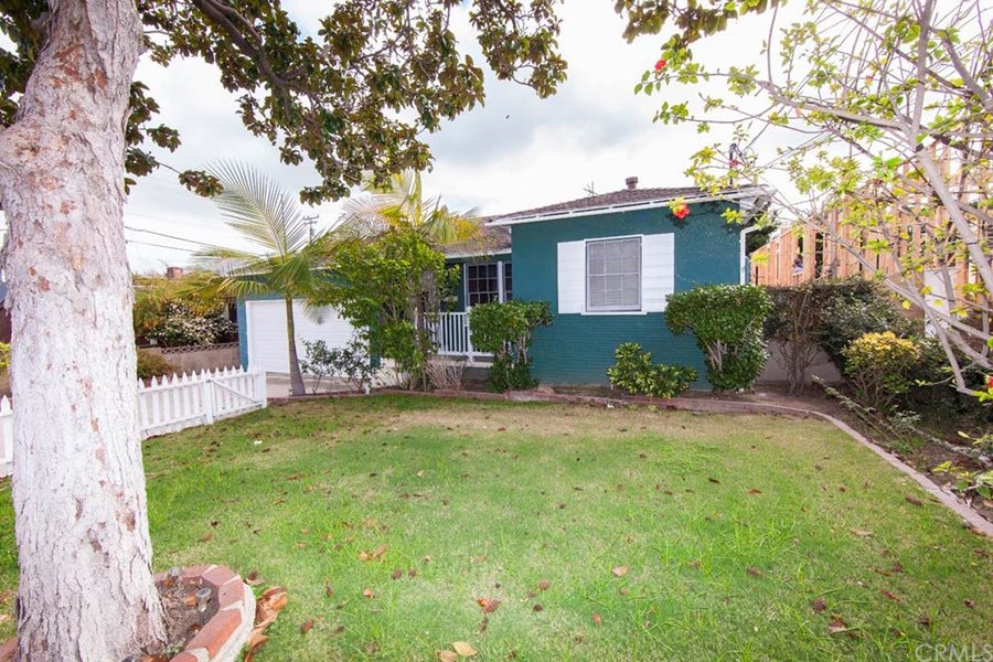 Property photo for 1018 E Mariposa Avenue, El Segundo, CA