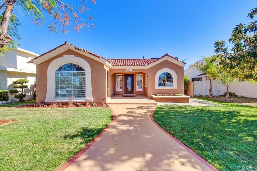 Property photo for 18014 Manhattan Place, Torrance, CA