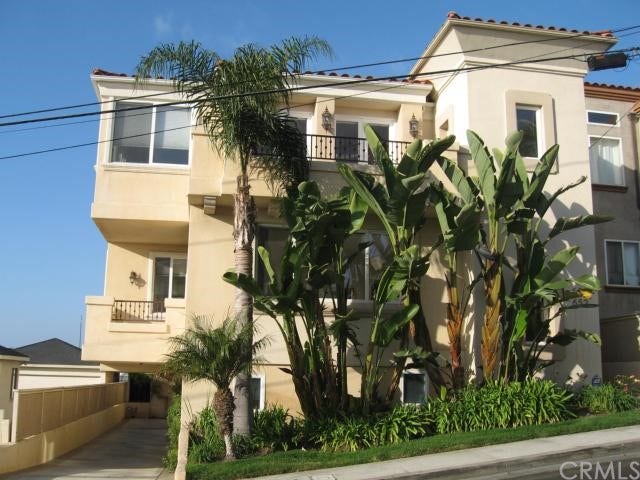 Property photo for 651 11th Street, Hermosa Beach, CA