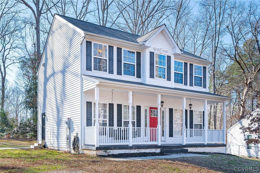 Property photo for 201 Washington Drive, Ruther Glen, VA