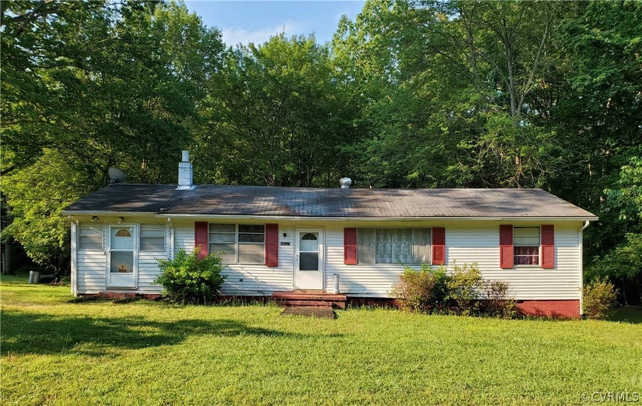 Property photo for 8621 Fredericks Hall Road, Mineral, VA