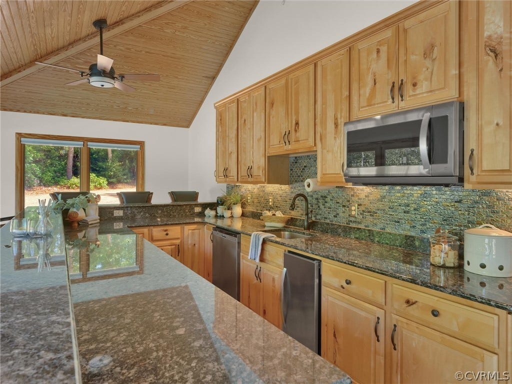649 Kennsbury Road, Middlesex, VA 23070 649 Kennsbury Road, Middlesex, VA 23070