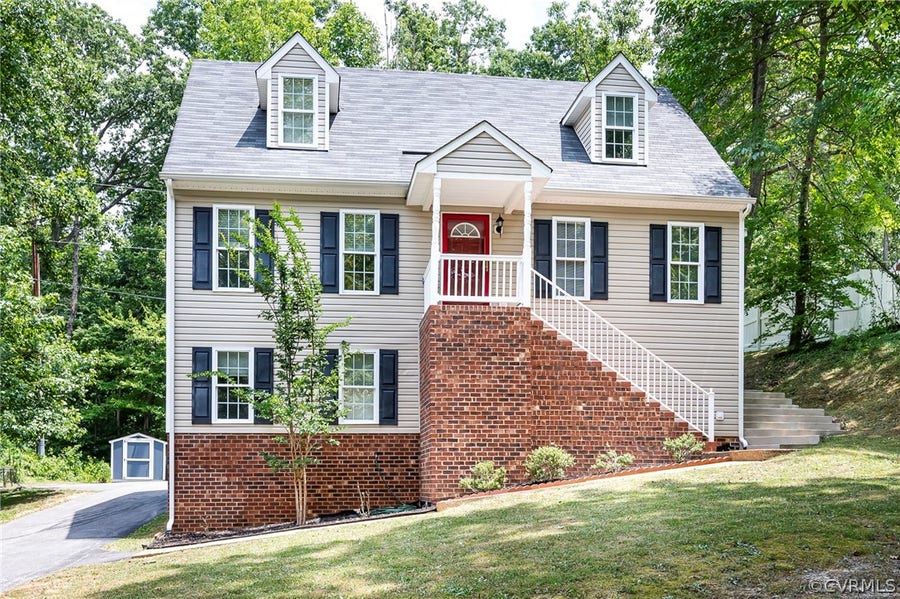 Property photo for 211 Fairwood Drive, Midlothian, VA