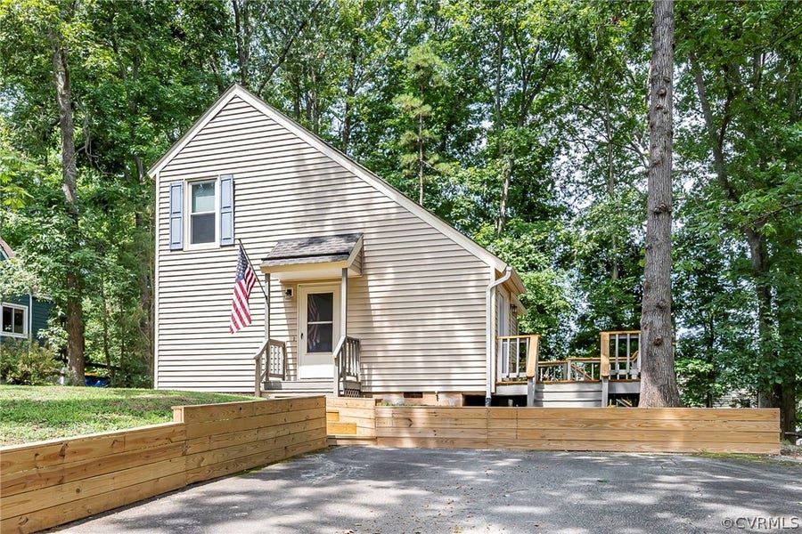 Property photo for 7712 Broadreach Drive, Chesterfield, VA