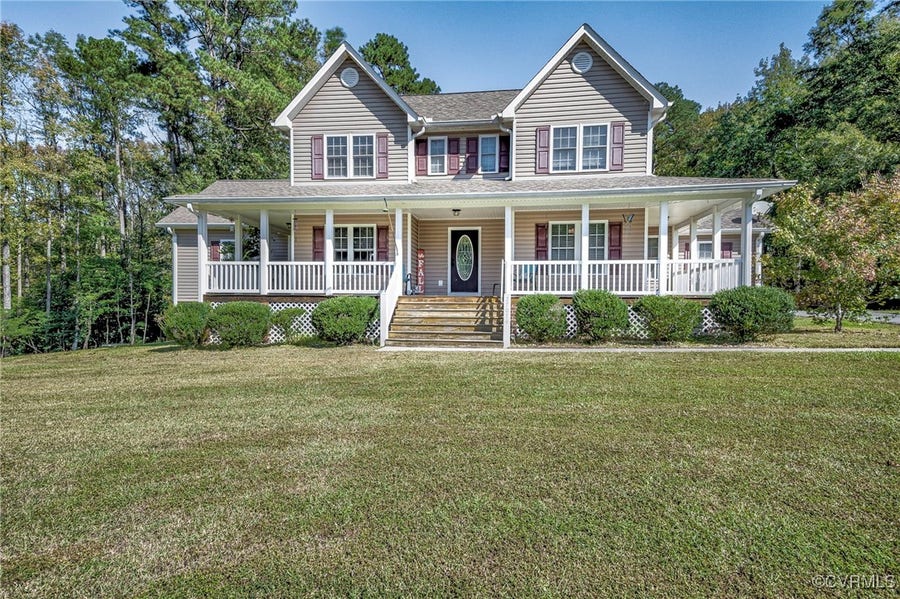 Property photo for 27074 Britt Lane, Dinwiddie, VA