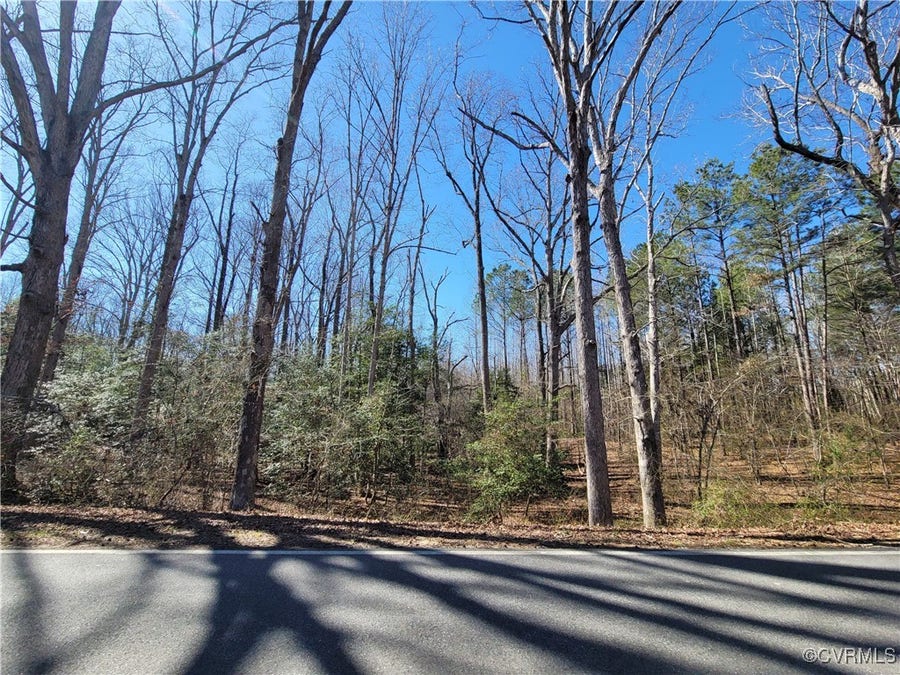 Property photo for 5500 Meadow Road, Sandston, VA