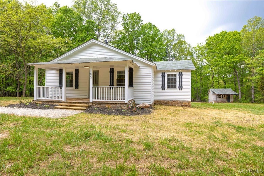 Property photo for 385 Horsley Lane, Gladstone, VA