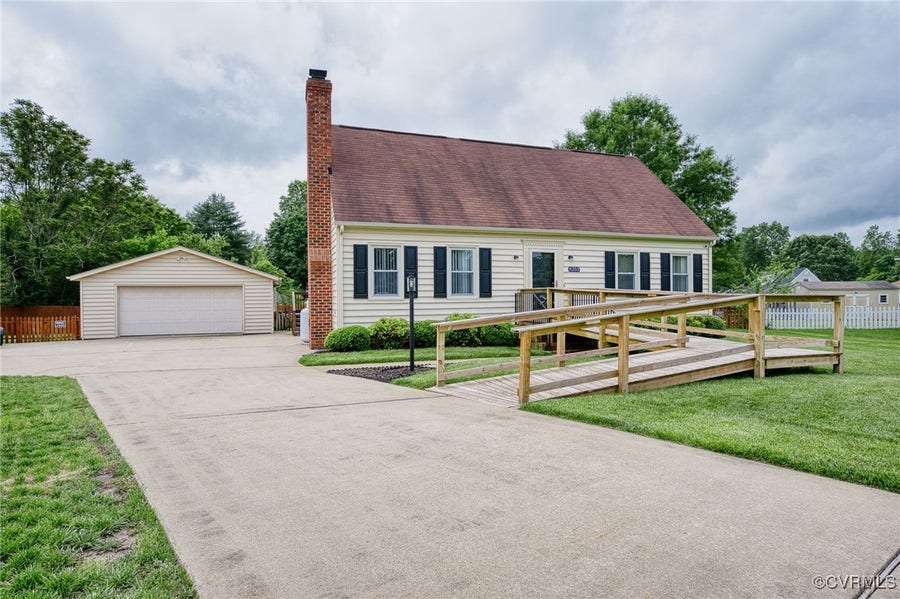 Property photo for 6253 Banshire Drive, Mechanicsville, VA