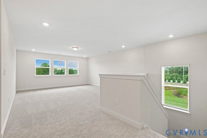 16885 Watchman Way, Sheppards Fold, Beaverdam, VA 23153 Photo represents the plan, not the actual home. Design selections may vary.
