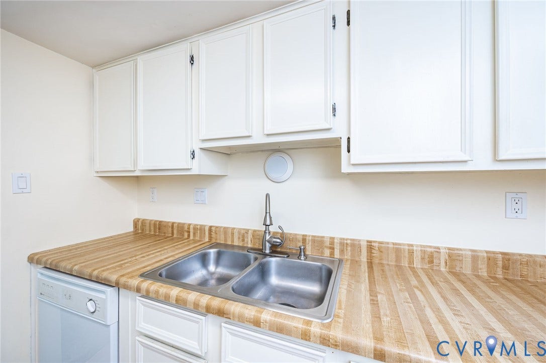 9604 Springfield Woods Circle, Glen Allen, VA 23060 9604 Springfield Woods Circle, Glen Allen, VA 23060