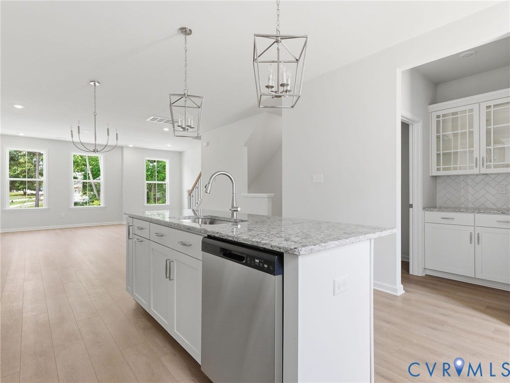 13807 Riverlight Drive, Midlothian, VA 23114 13807 Riverlight Drive, Midlothian, VA 23114