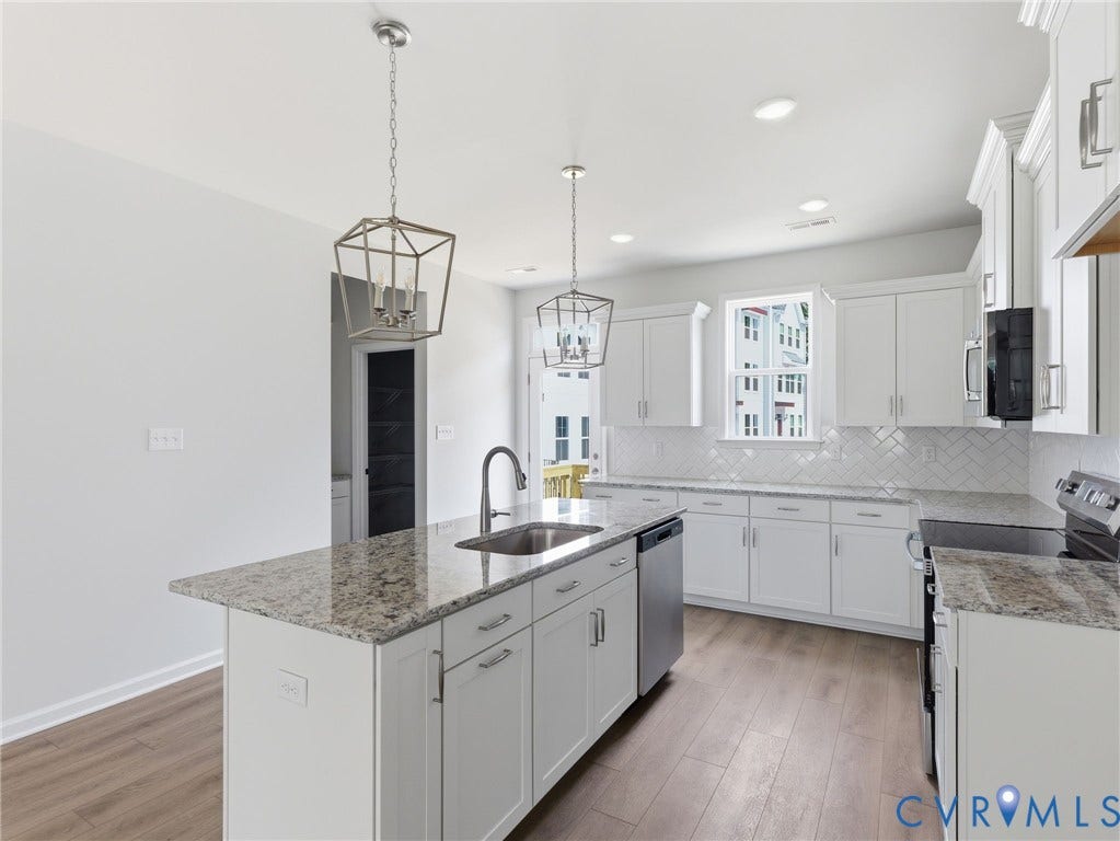 13807 Riverlight Drive, Midlothian, VA 23114 13807 Riverlight Drive, Midlothian, VA 23114