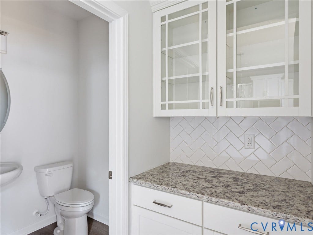 13807 Riverlight Drive, Midlothian, VA 23114 13807 Riverlight Drive, Midlothian, VA 23114