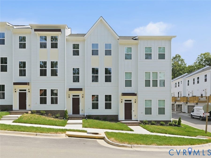 Property photo for 13807 Riverlight Drive, Midlothian, VA