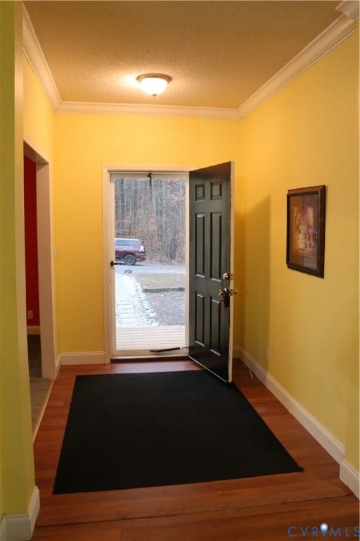 128 Quarry, Quarry, Cumberland, VA 23040 Foyer