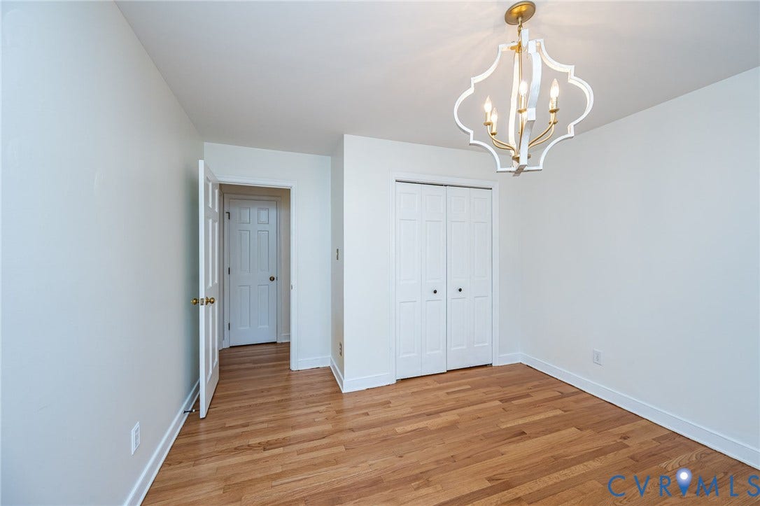 5301 Krag Road, Chester, VA 23831 1st floor Primary or in law suite