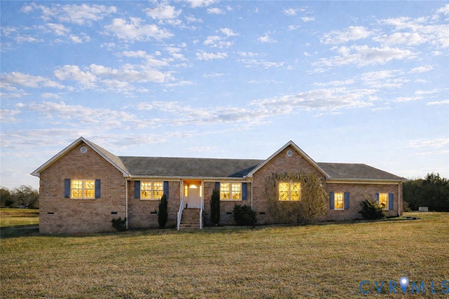Property photo for 59 Taylor Farms Road, Kenbridge, VA