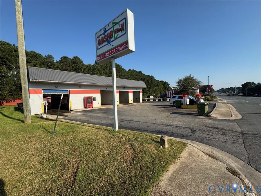Property photo for 2011 S Main Street, Farmville, VA