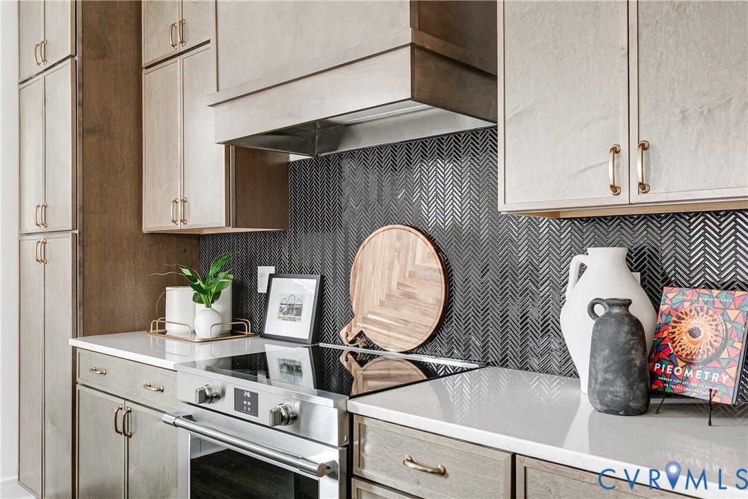 1827 W Cary Street, #D, Carytown, Richmond, VA 23220 Photo of staged model.