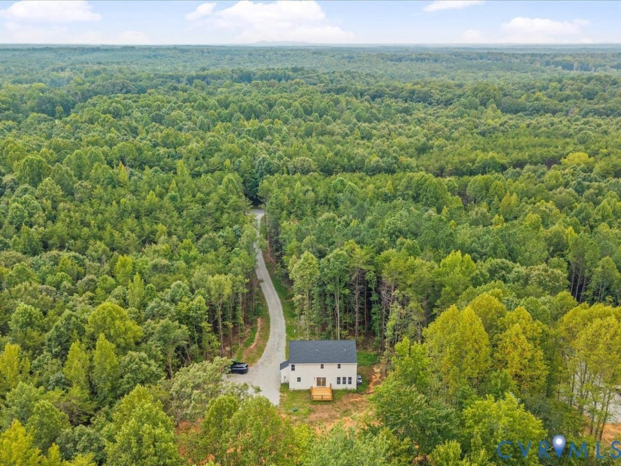 Property photo for 160 Ashburn Road, Cumberland, VA