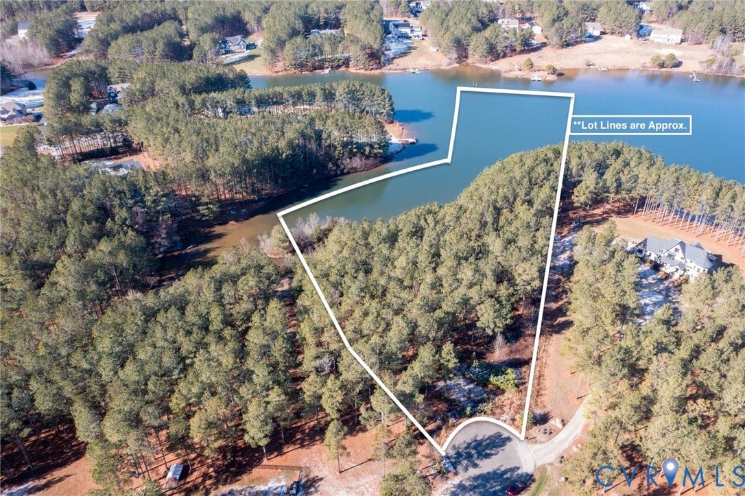 3739 Mill Mount Turn, Westlake At Mill Mount Sec2, Powhatan, VA 23139 Aerial view of property and surrounding area with a large body of water and property parcel outlined