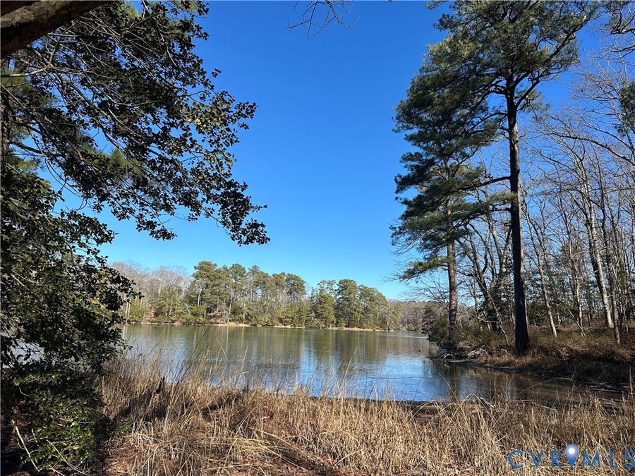 Property photo for 349 Taylors Beach Rd, Fairfield, VA